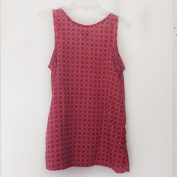 Old Navy Pink & Blue Geometric Tank Size Small - Picture 2 of 5